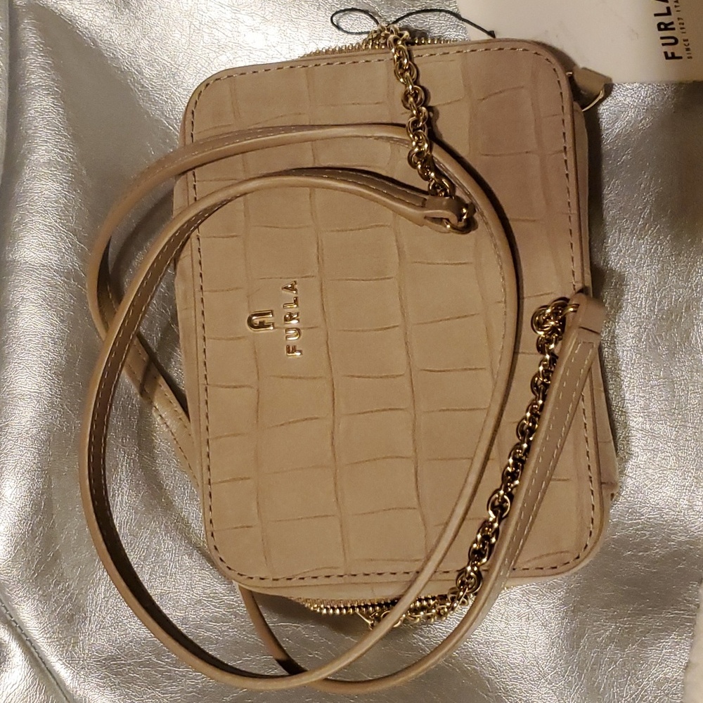 Furla Camelia Crossbody / Camera bag. - Picture 12 of 14
